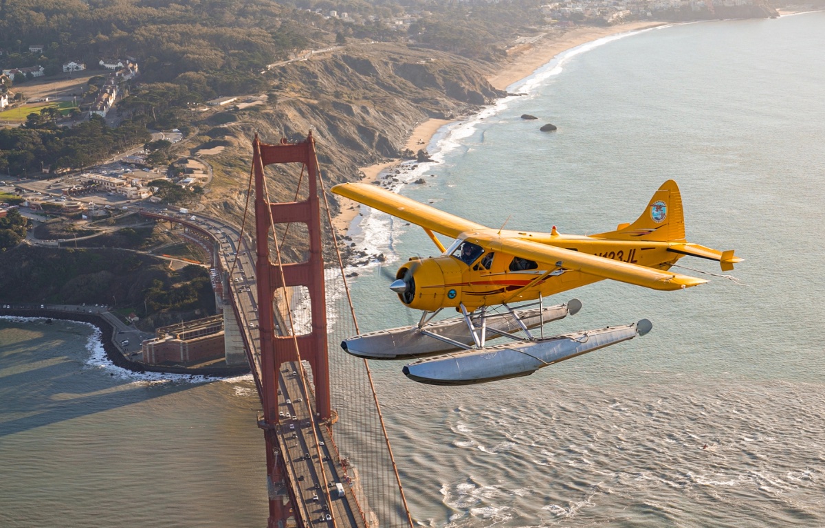 Seaplane on the Bay